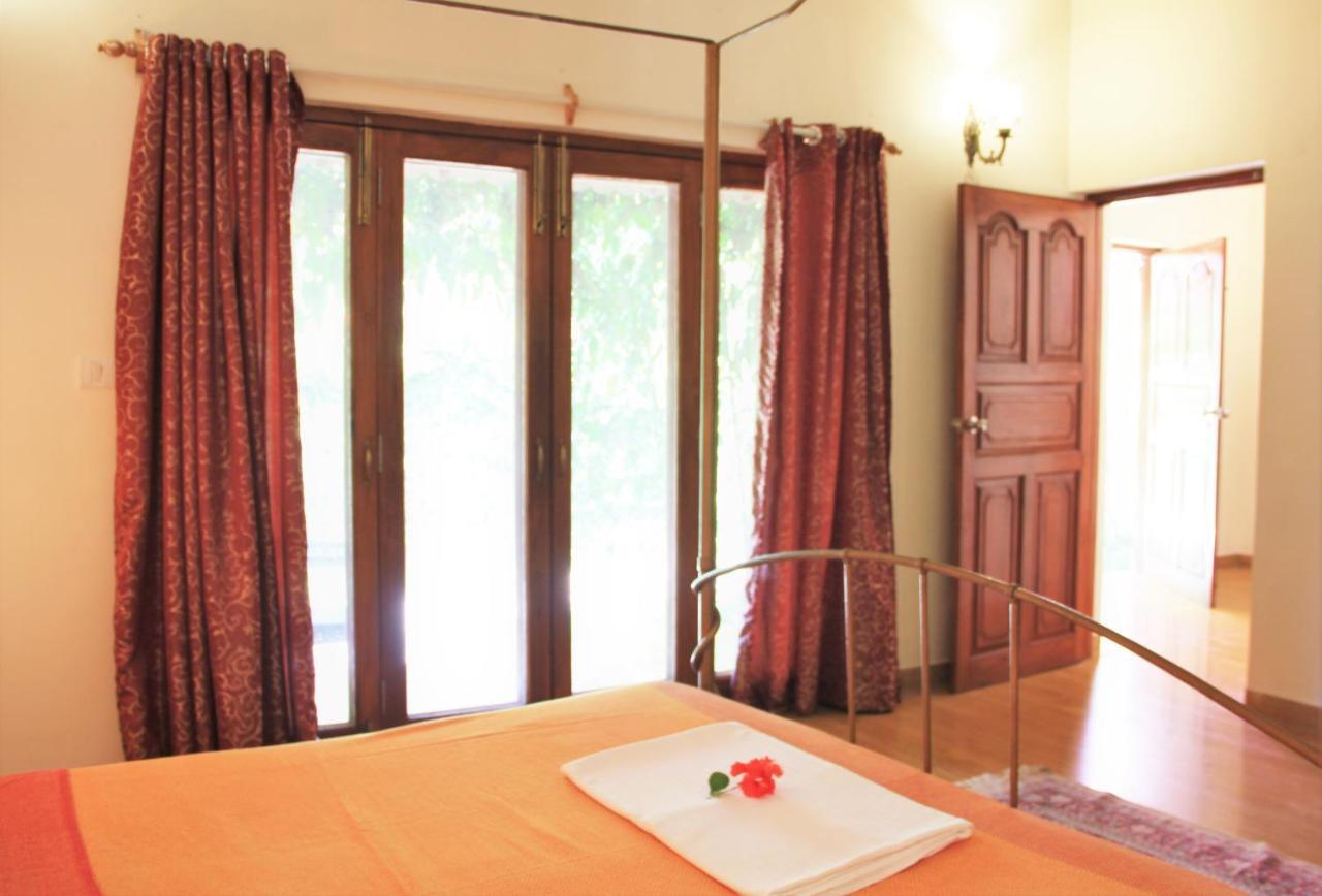 Papa Jolly Eco Resort-near Morjim